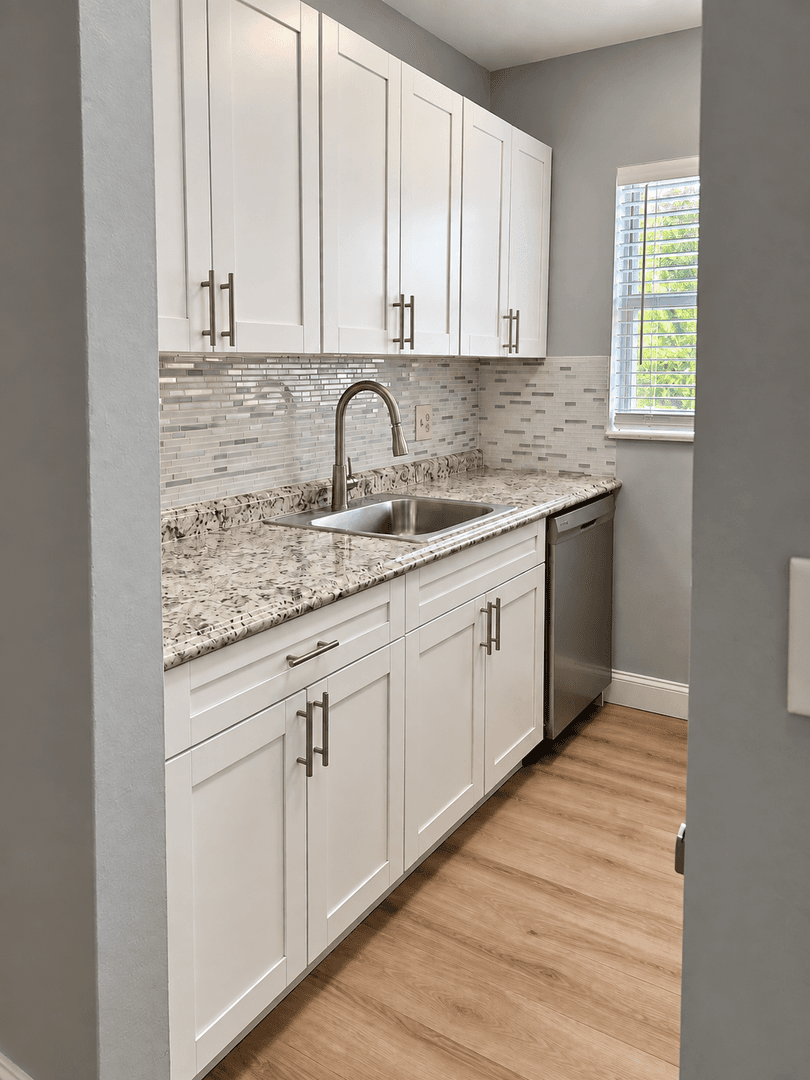 Boca Raton Apartment: 690 Kingsbridge St.