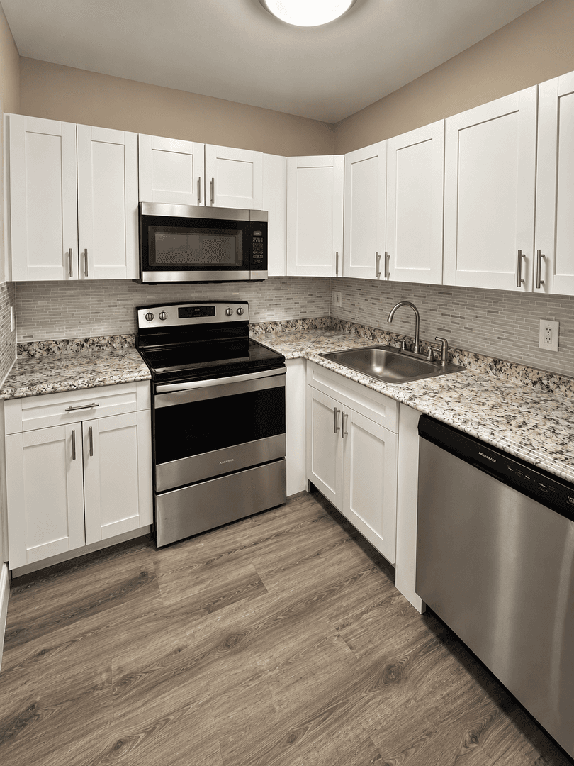 West Palm Beach Apartment: 537 South Sequoia Dr