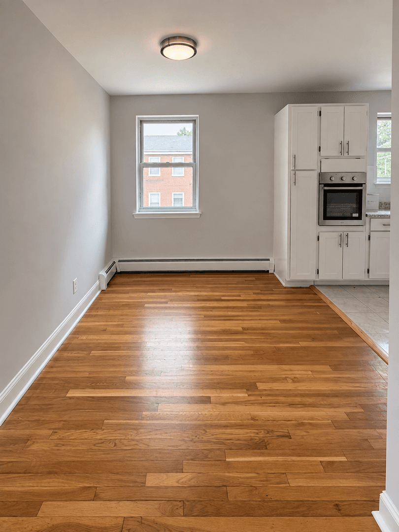 Plainfield Apartment: 643-715 East Front Street