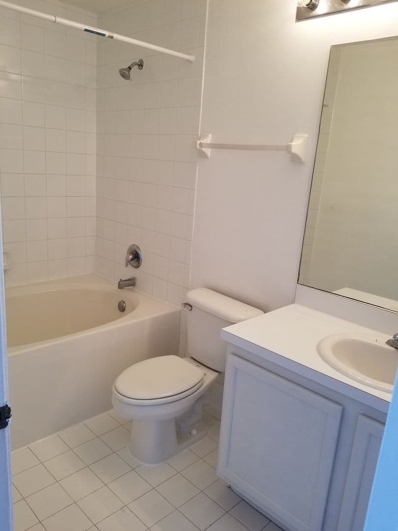 Palm Springs Apartment: 1193 Colonial Palms Way
