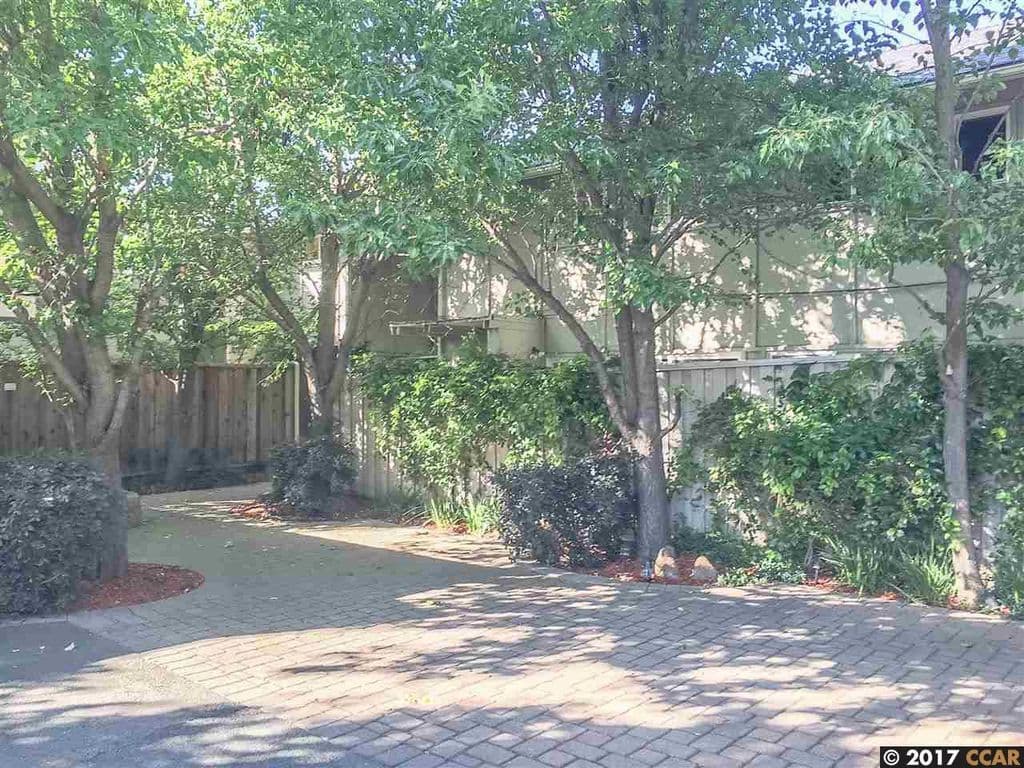 Alamo Condo: 1470 Danville Blvd #6