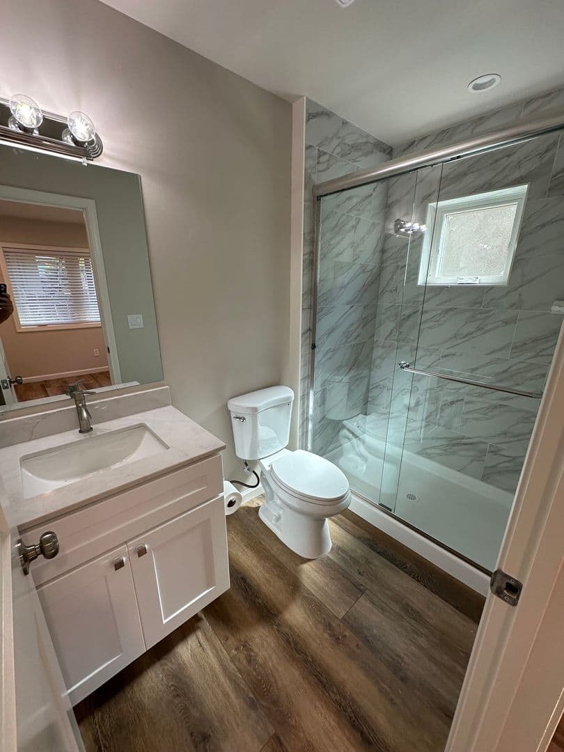 Lafayette Apartment: 3621 Chestnut St.