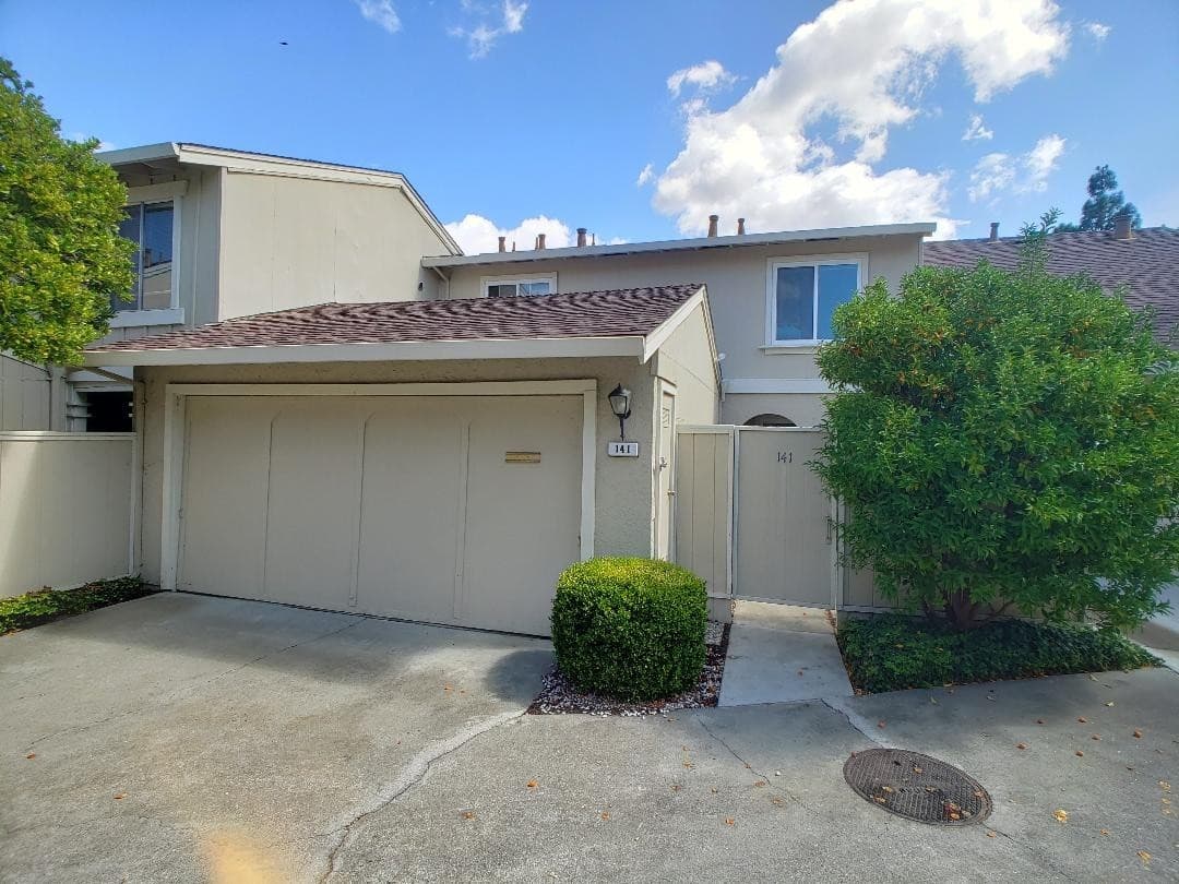 Walnut Creek Townhome: 141 Sand Wedge Place