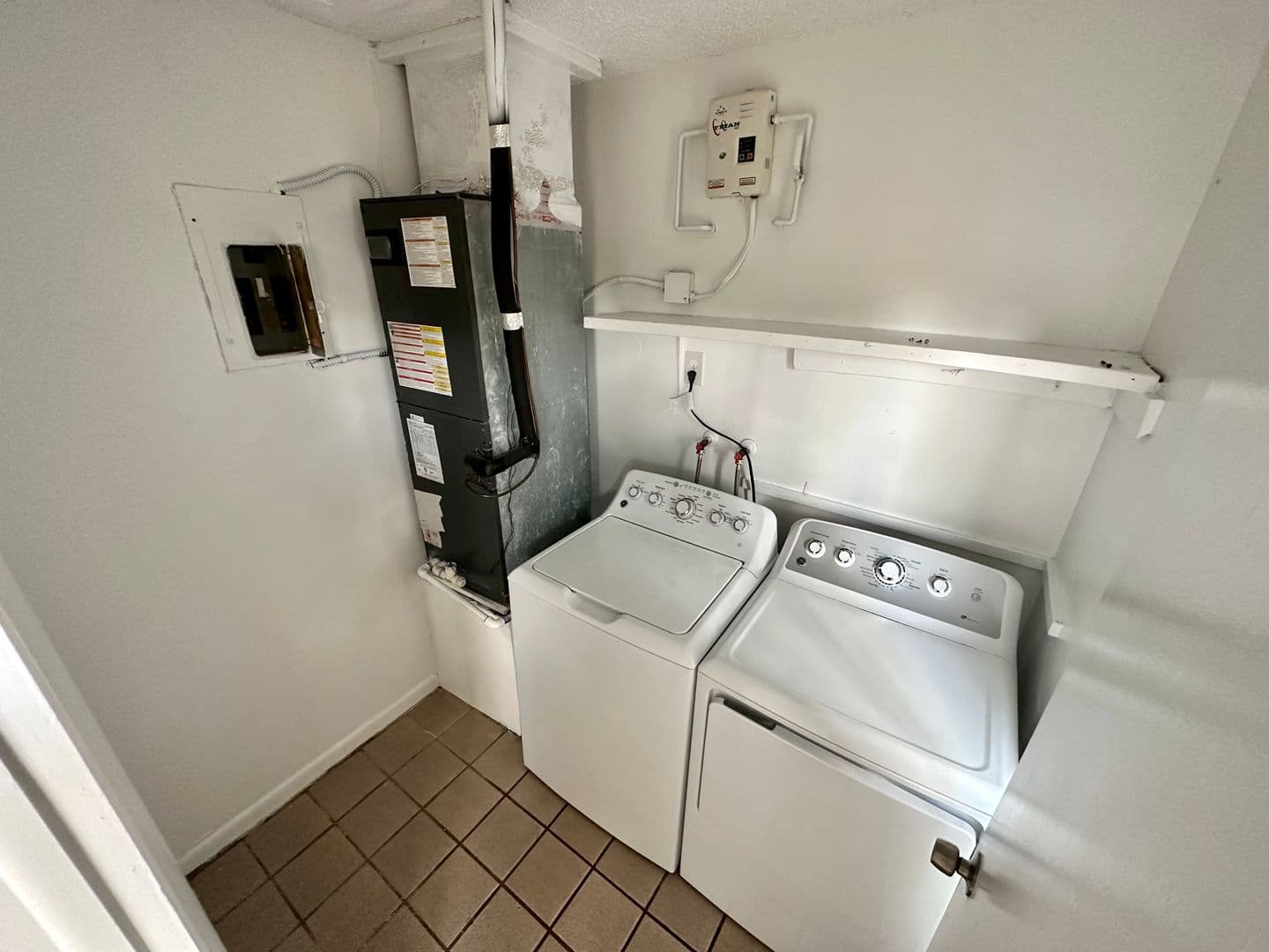 Palm Springs Apartment: Park Lane