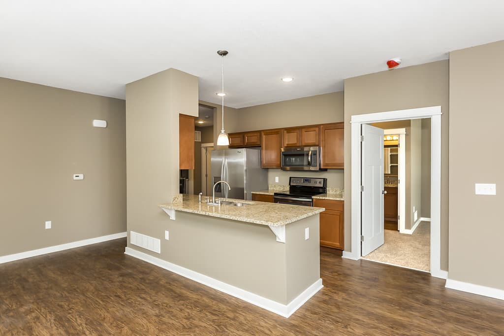 Lawrence Apartment: 2300 Stone Hawk Ct.