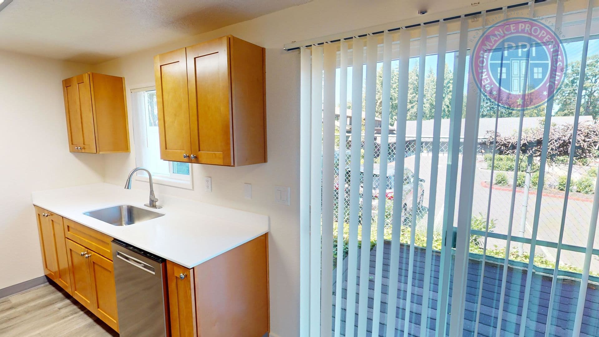 West Linn Apartment: 3595 Cedaroak Drive #1-16