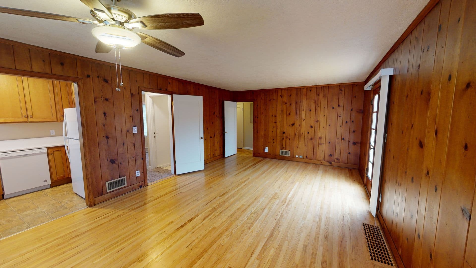 Portland Apartment: 3538 SW Barbur Blvd  #A & B