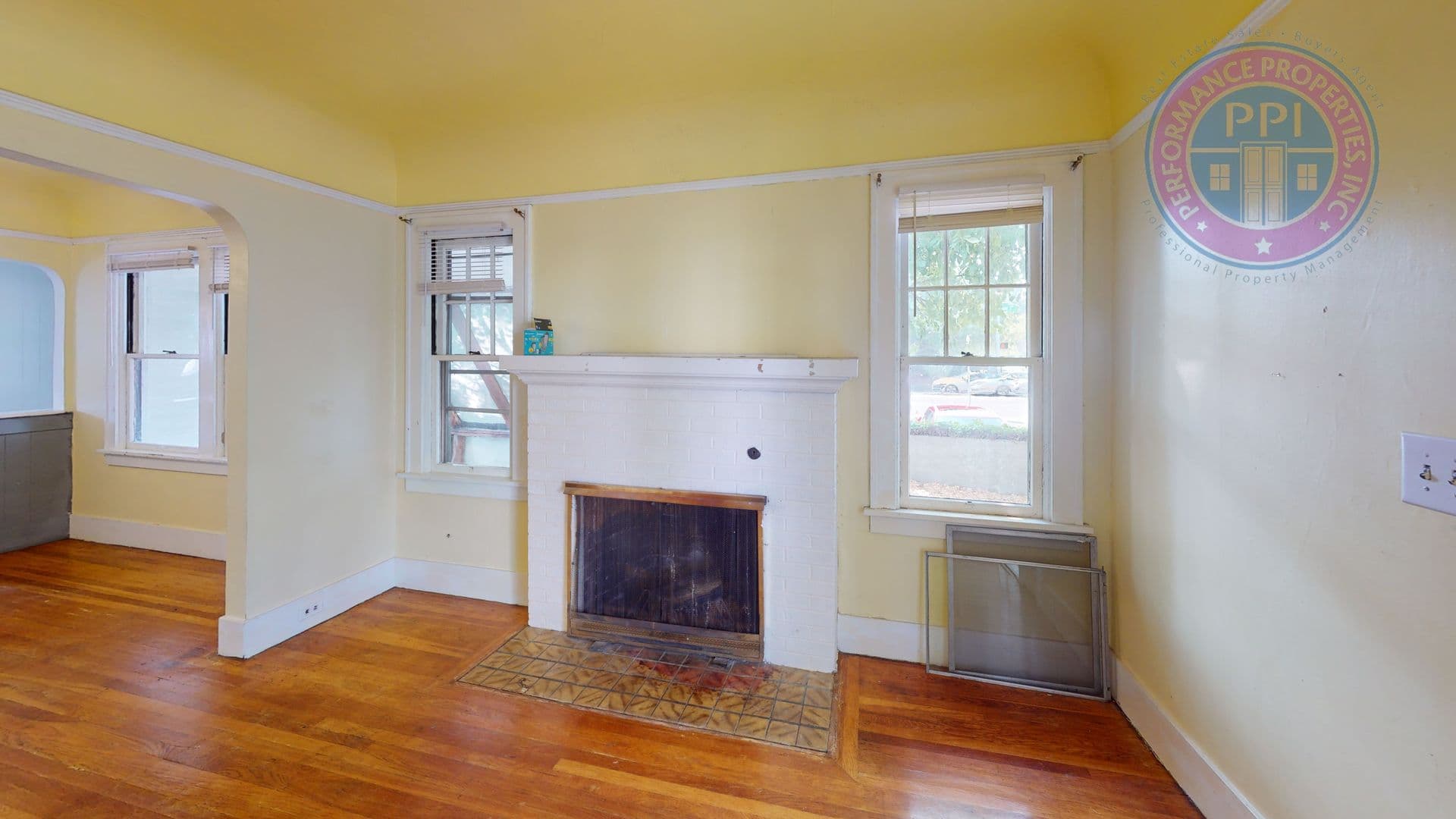 Portland House: 14 NE 53rd Avenue