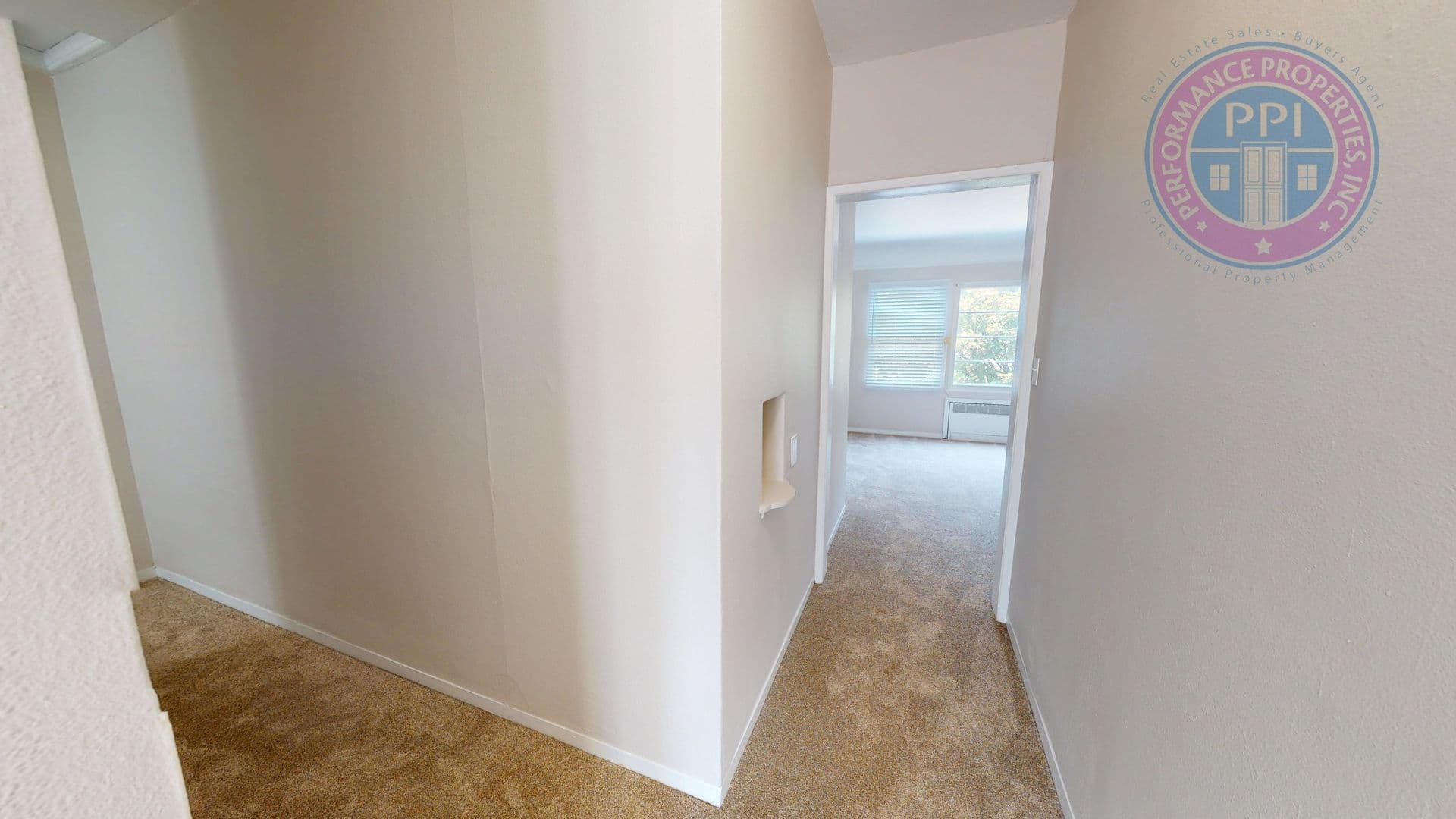 Portland Apartment: 2222 NE Pacific Street #A-M