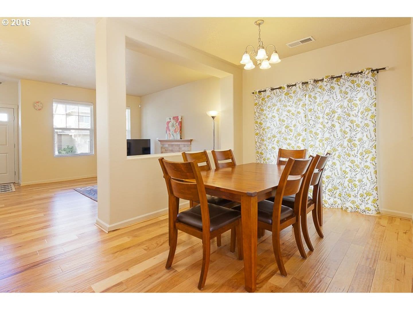 Hillsboro House: 345 NE 105th Avenue