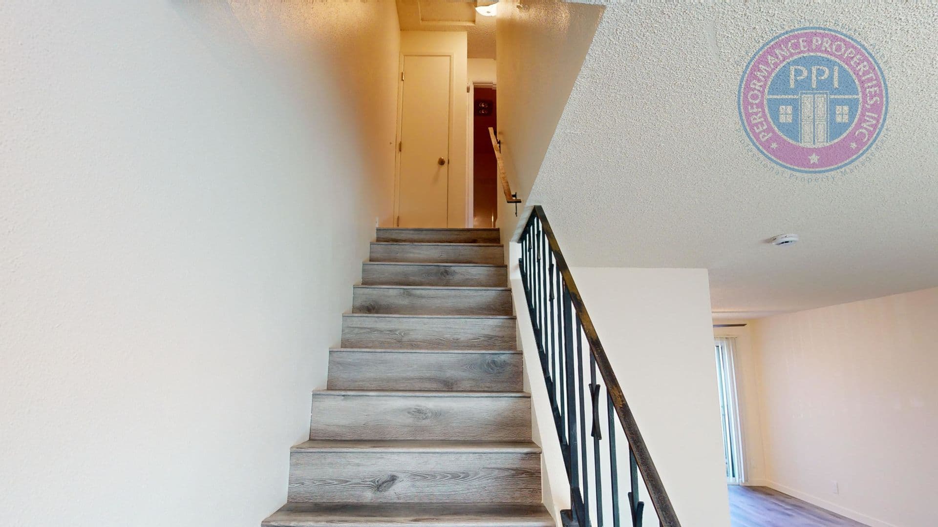 West Linn Apartment: 3595 Cedaroak Drive #1-16