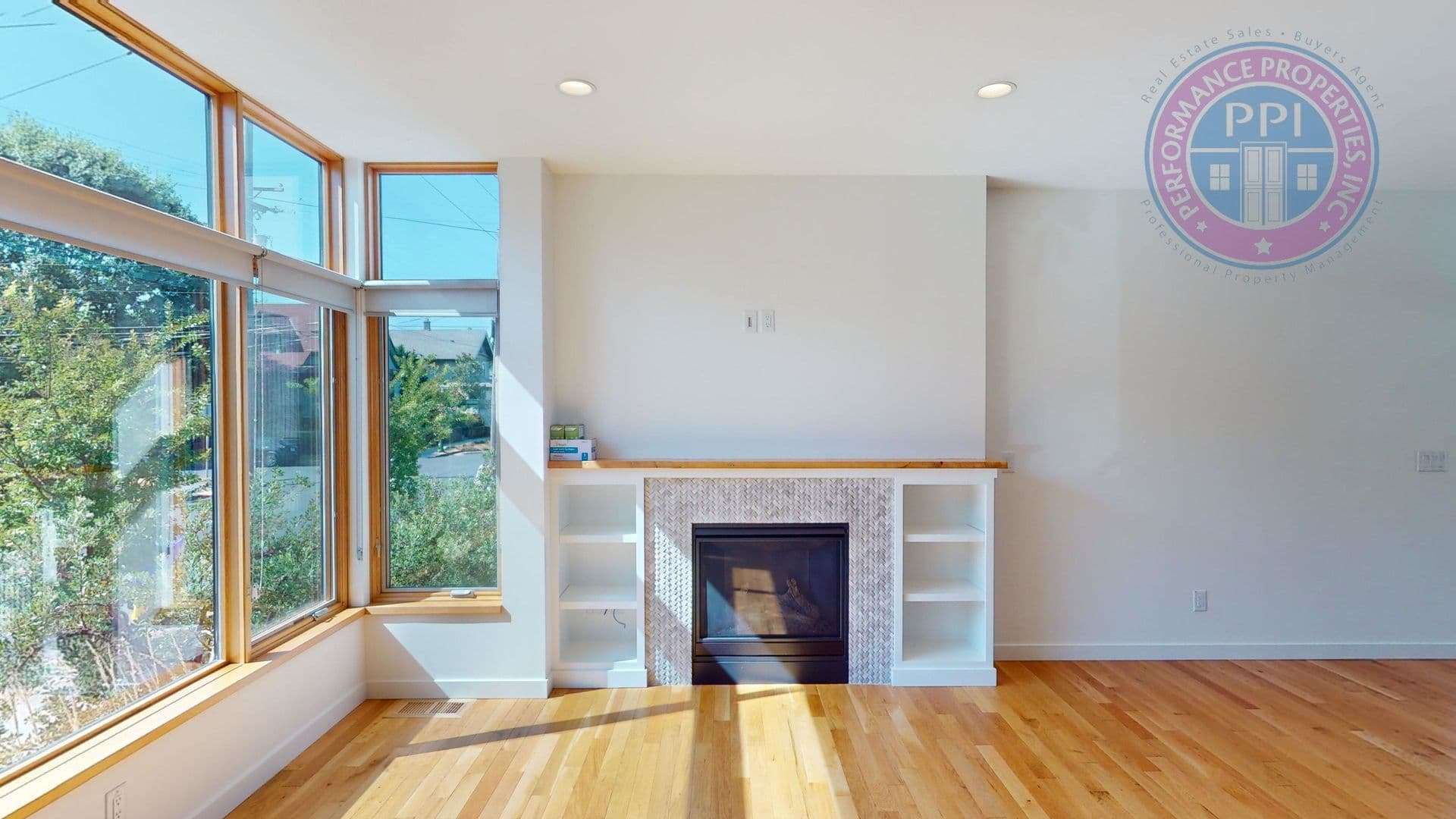 Portland Townhome: 1014 SE 42nd Avenue