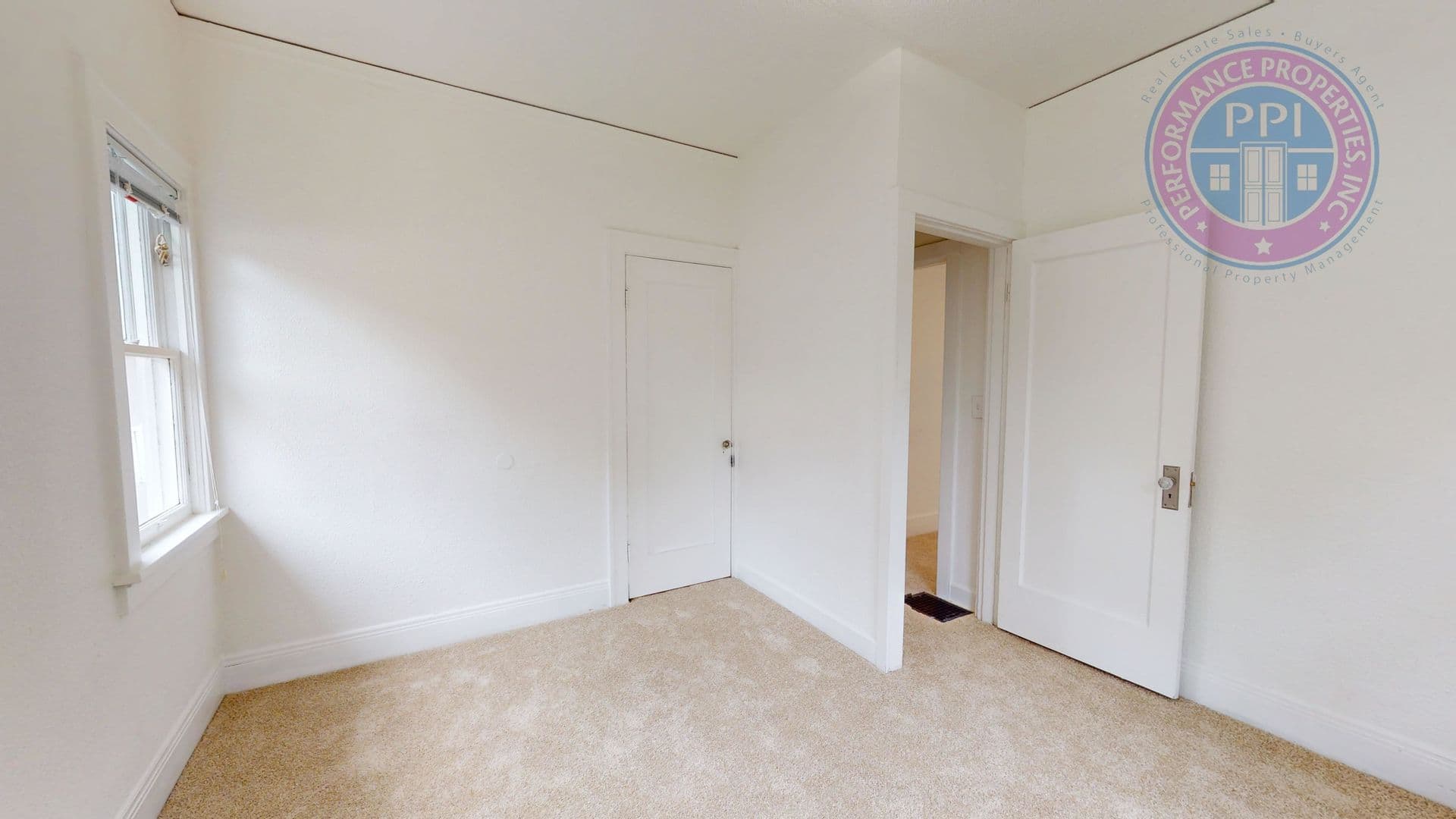 Lake Oswego House: 43 Ladd Street
