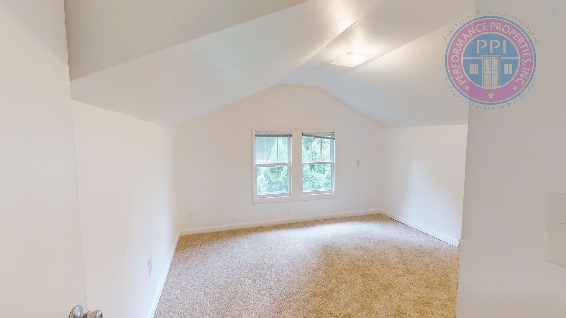 Lake Oswego House: 43 Ladd Street