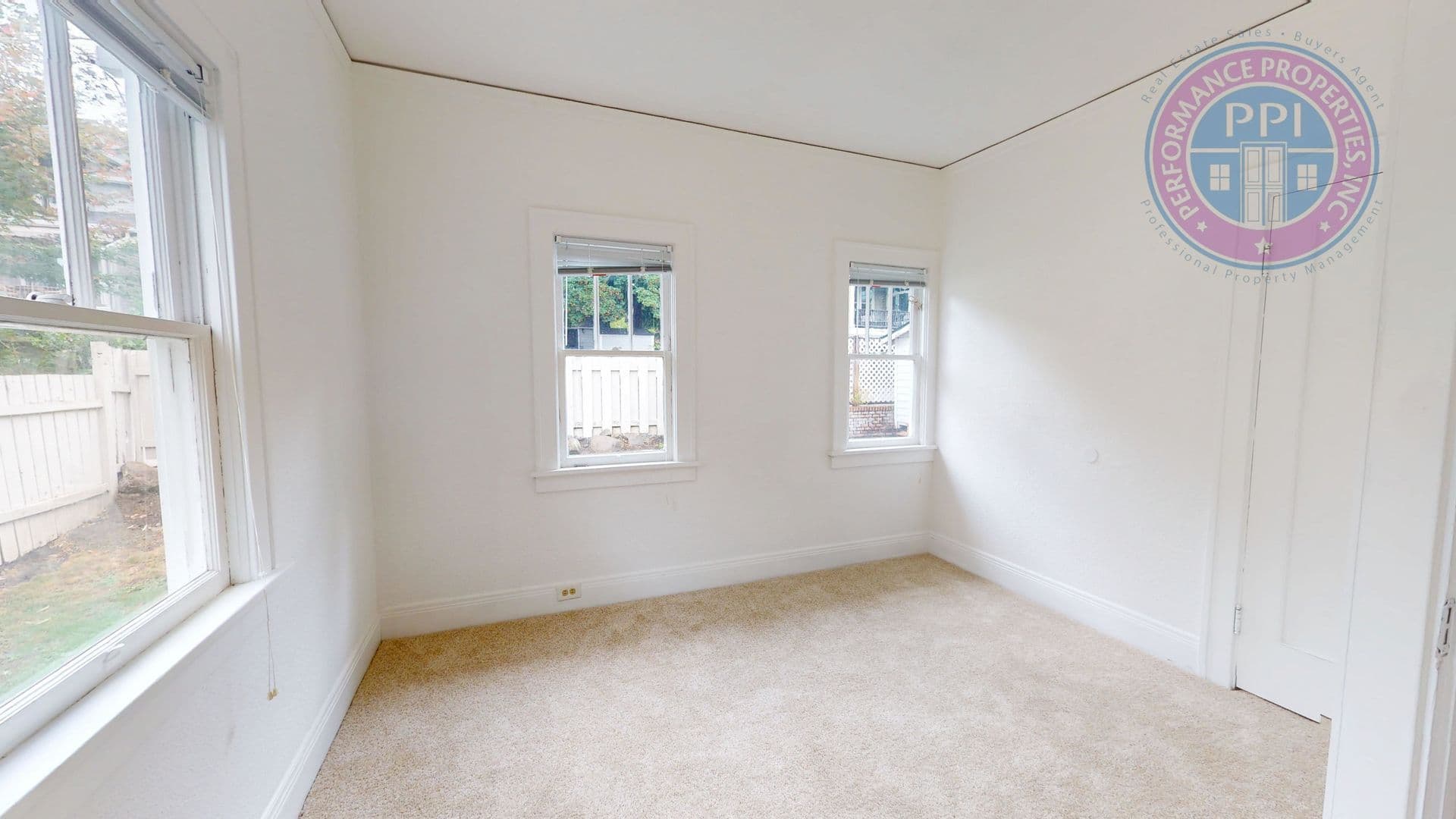 Lake Oswego House: 43 Ladd Street