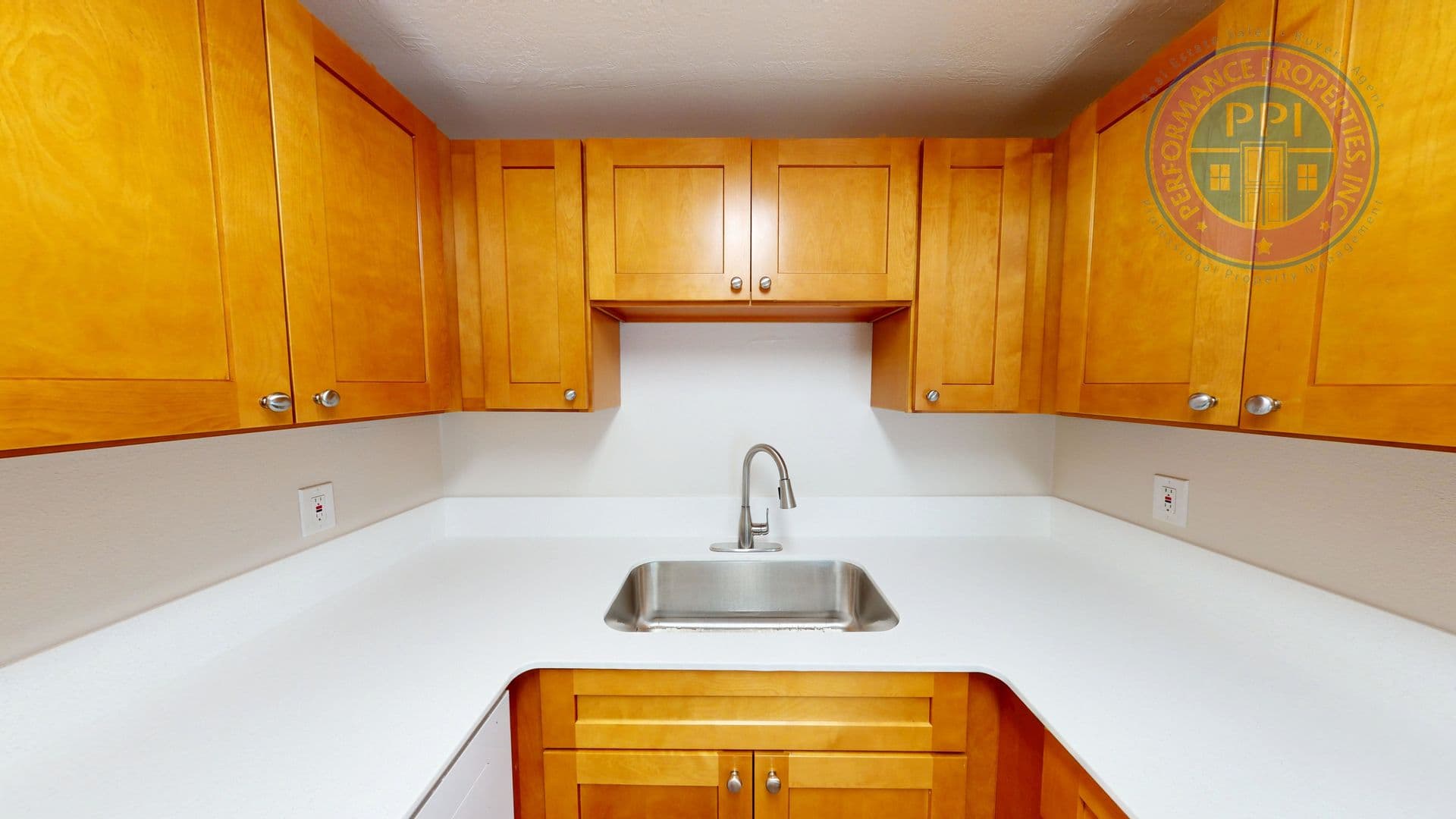 West Linn Apartment: 3595 Cedaroak Drive #1-16