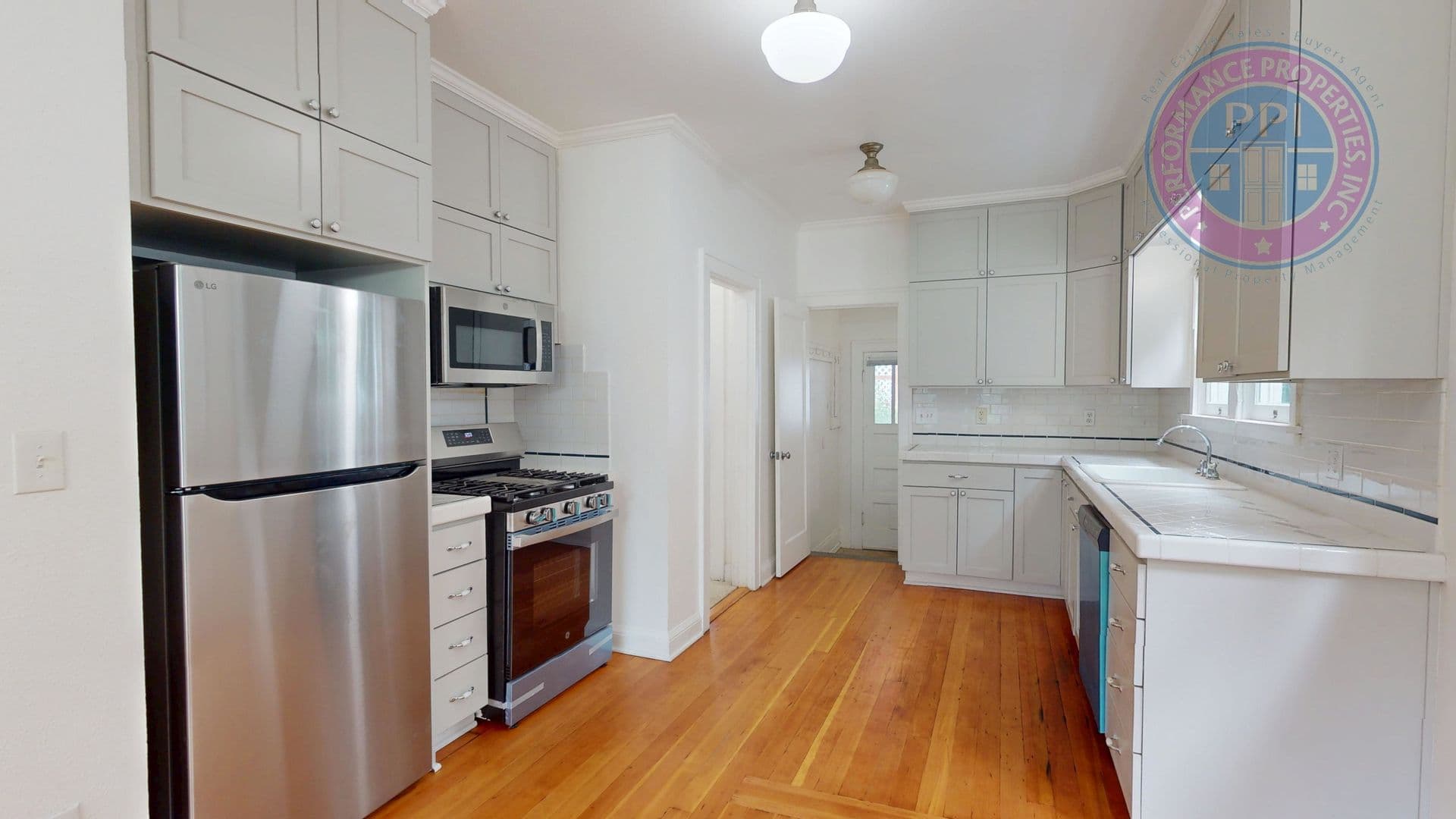 Lake Oswego House: 43 Ladd Street