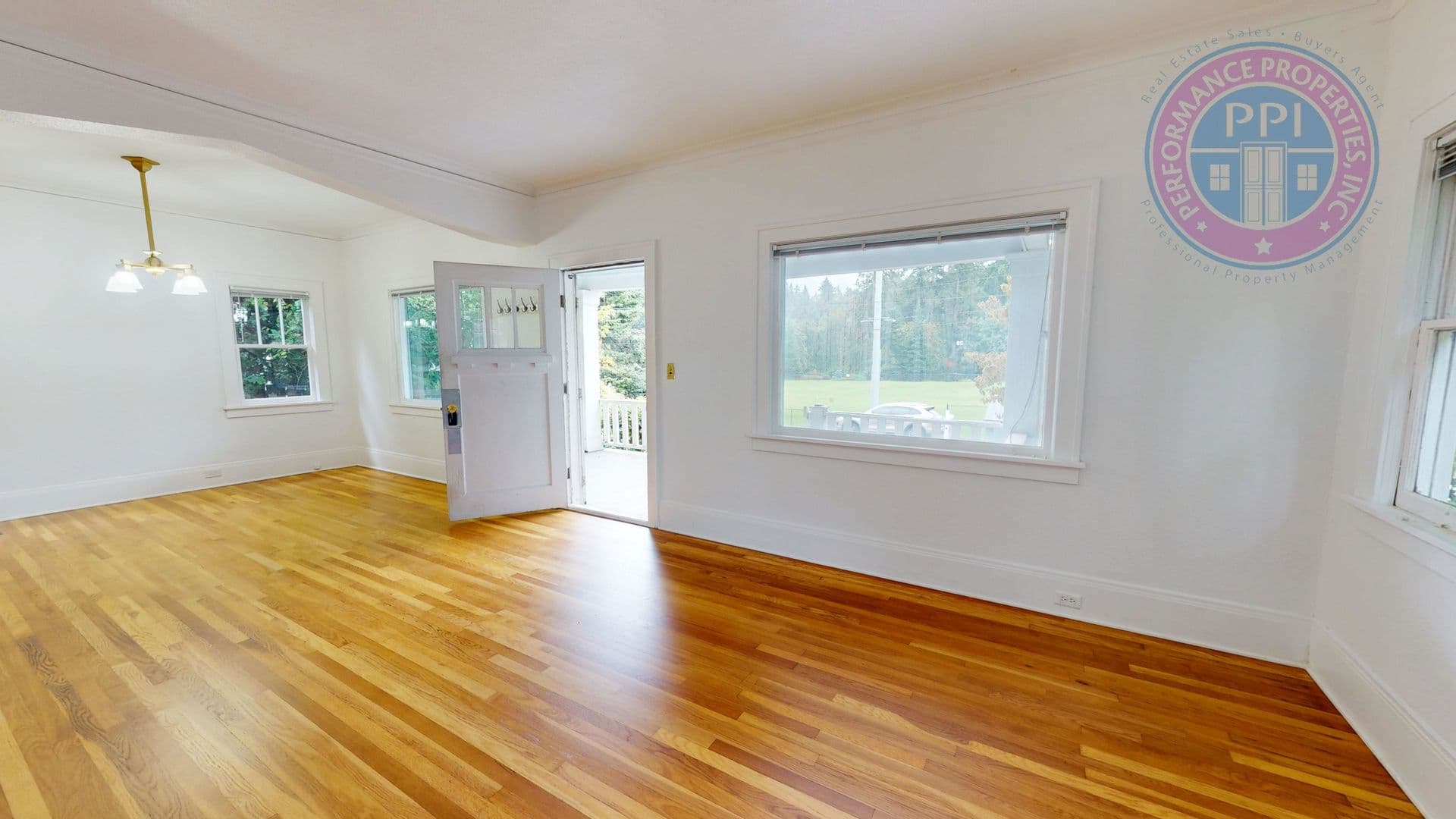 Lake Oswego House: 43 Ladd Street