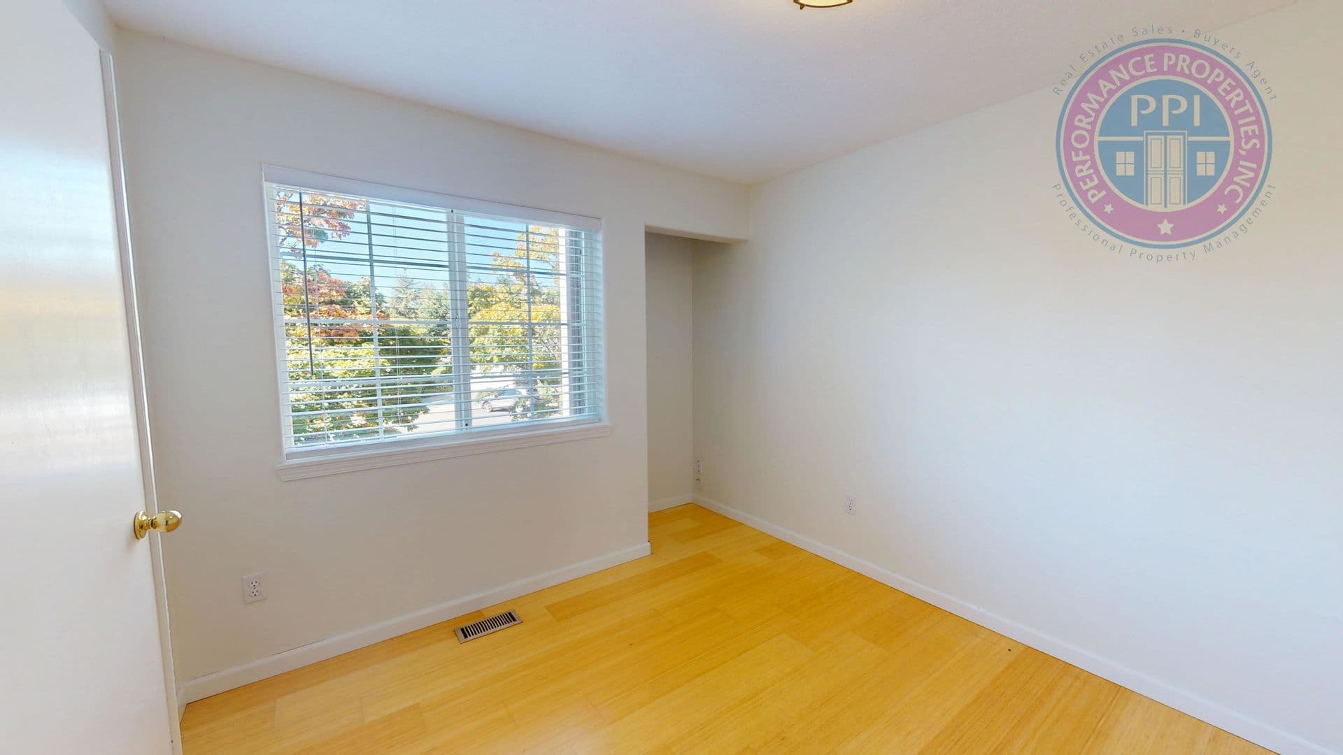 Tigard House: 14580 SW Grandview Lane