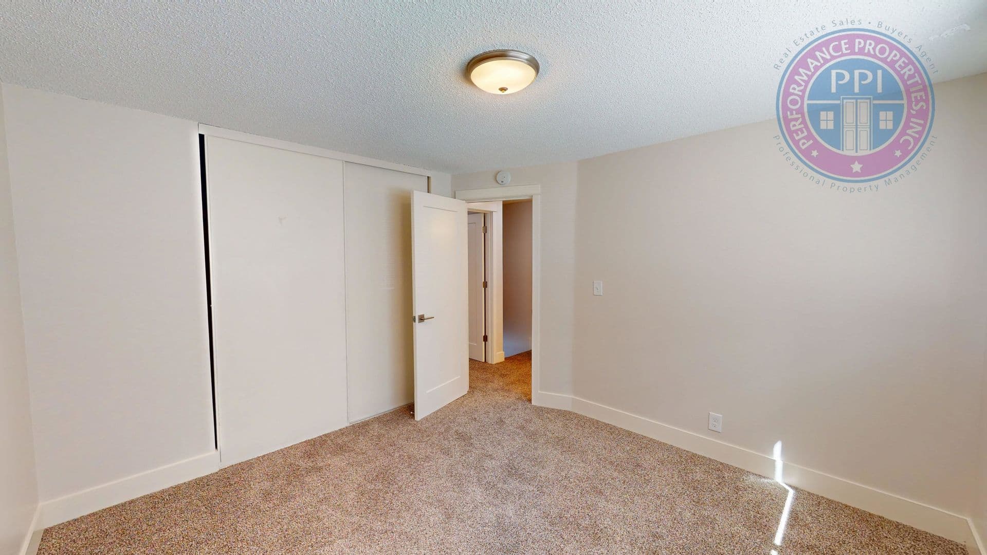 West Linn Apartment: 3595 Cedaroak Drive #1-16