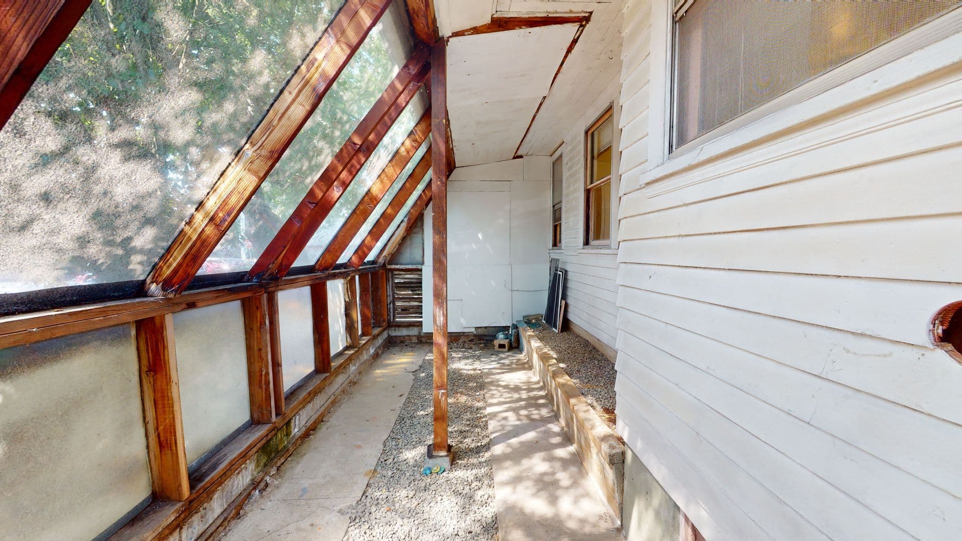 Portland House: 14 NE 53rd Avenue