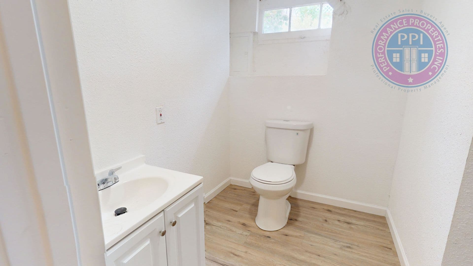 Lake Oswego House: 43 Ladd Street