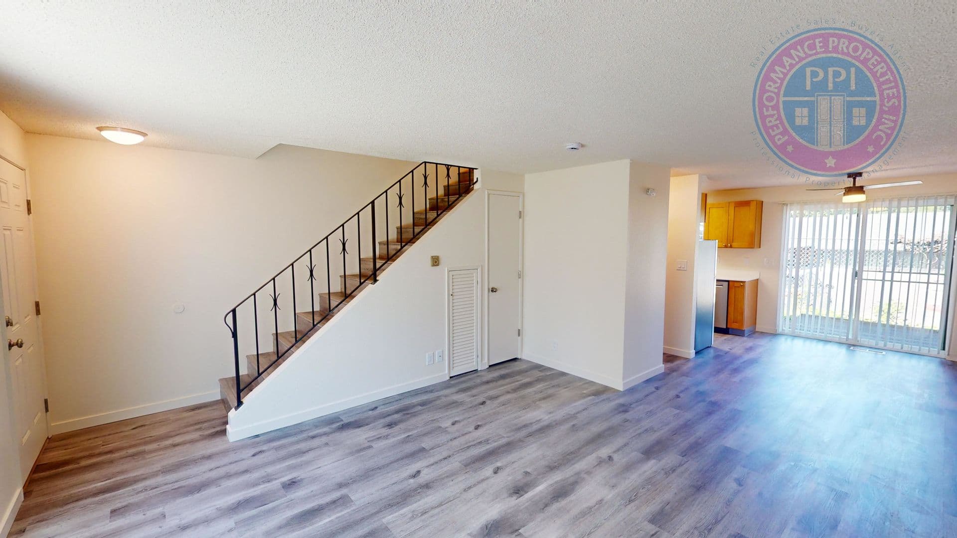 West Linn Apartment: 3595 Cedaroak Drive #1-16