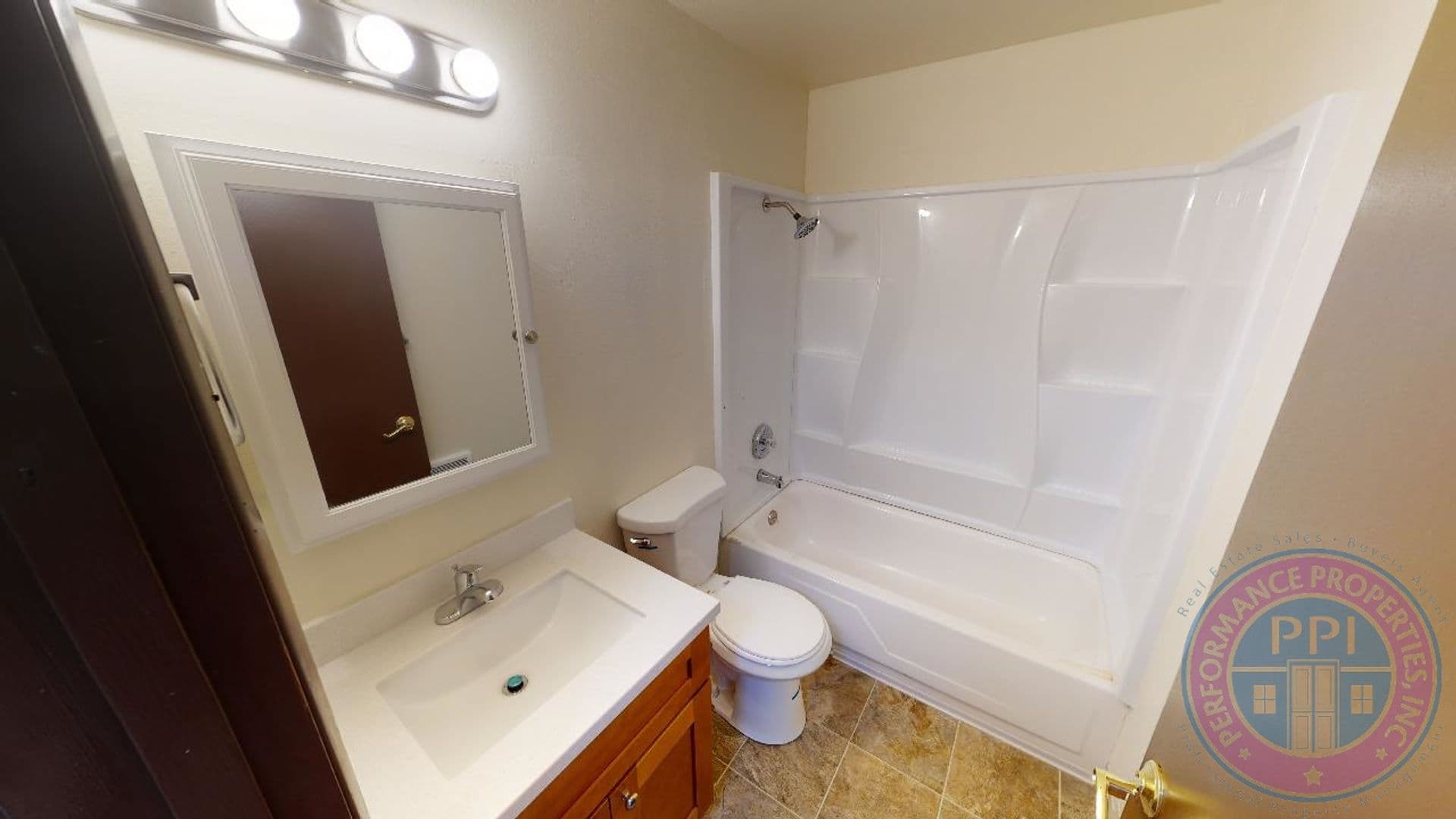 Portland Apartment: 4919 NE Killingsworth Street #1-3