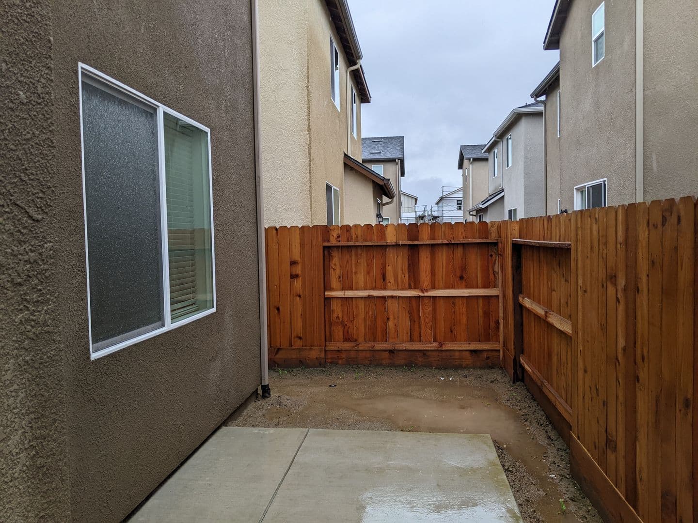 Fresno House: 6433 E. Malbec Drive