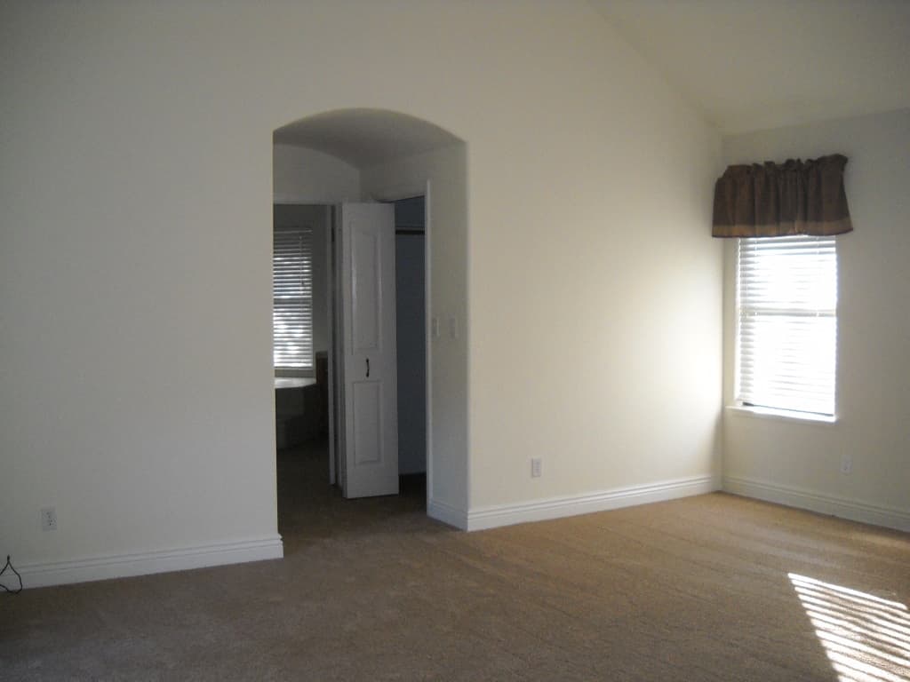 Fresno House: 823 E. Portland Ave.