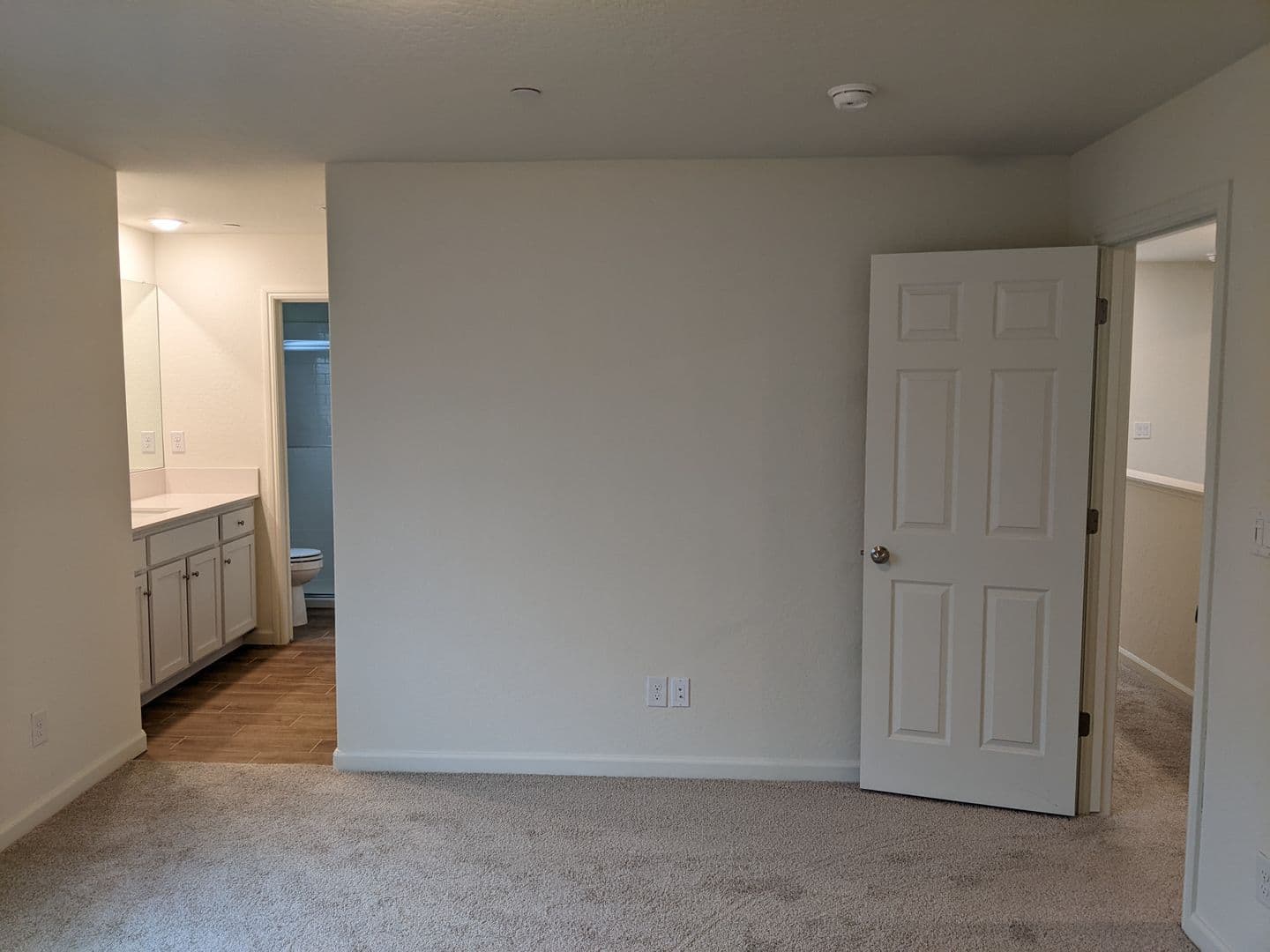Fresno House: 6433 E. Malbec Drive