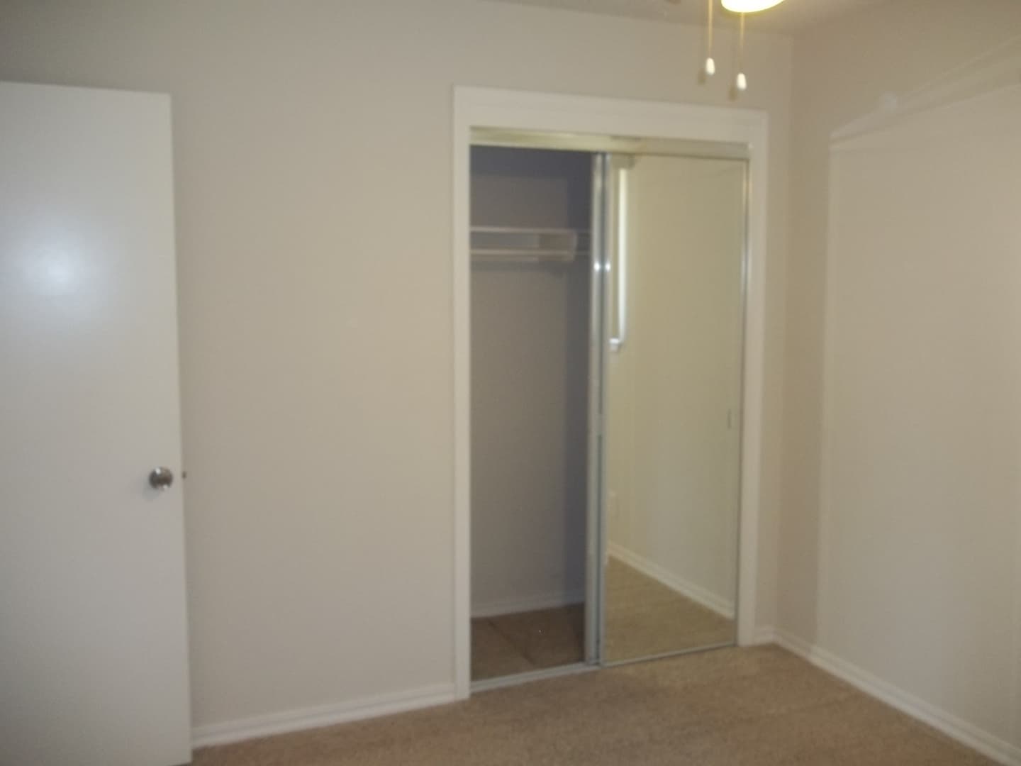 Clovis House: 487 W. Twain Ave.
