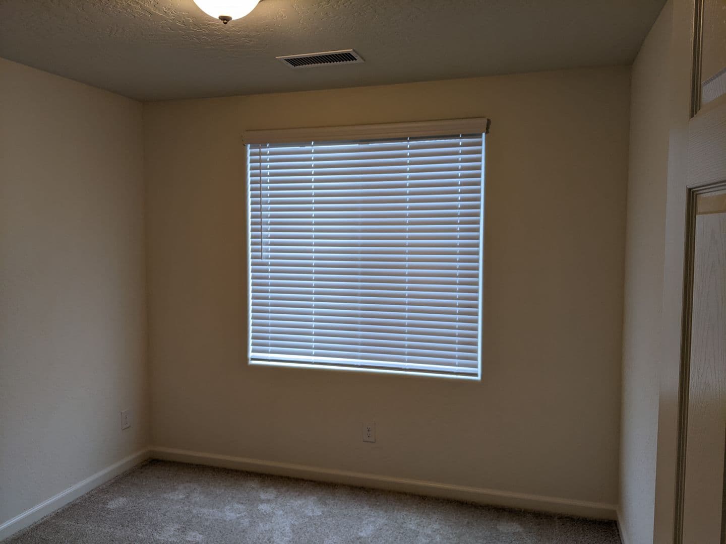 Fresno House: 6433 E. Malbec Drive