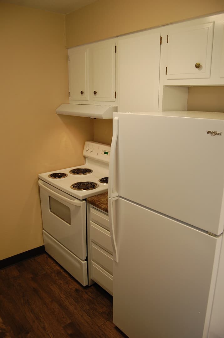 Lincoln Apartment: 401 N 57th St