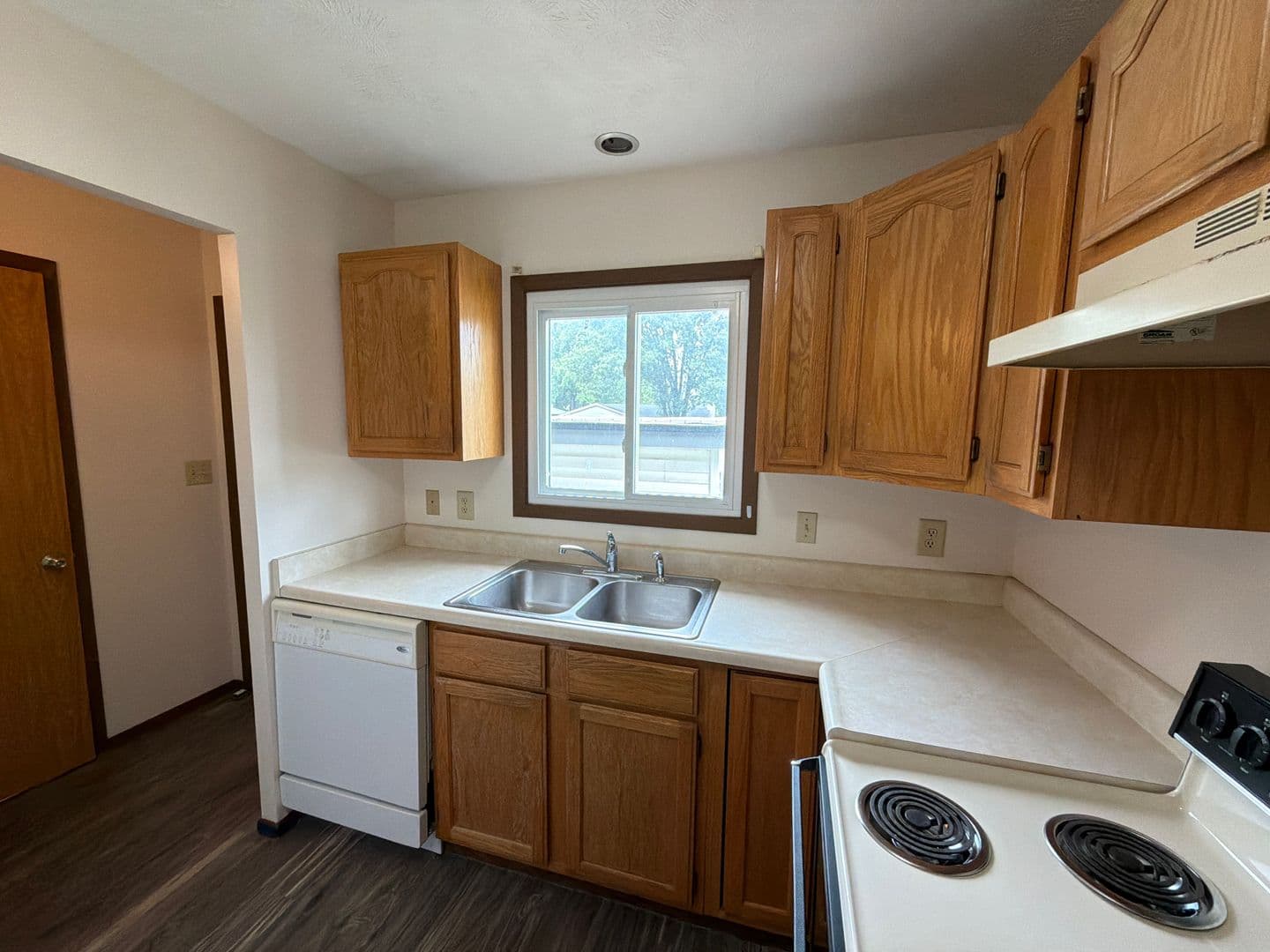 Lincoln Townhome: 4620 Grassridge Rd