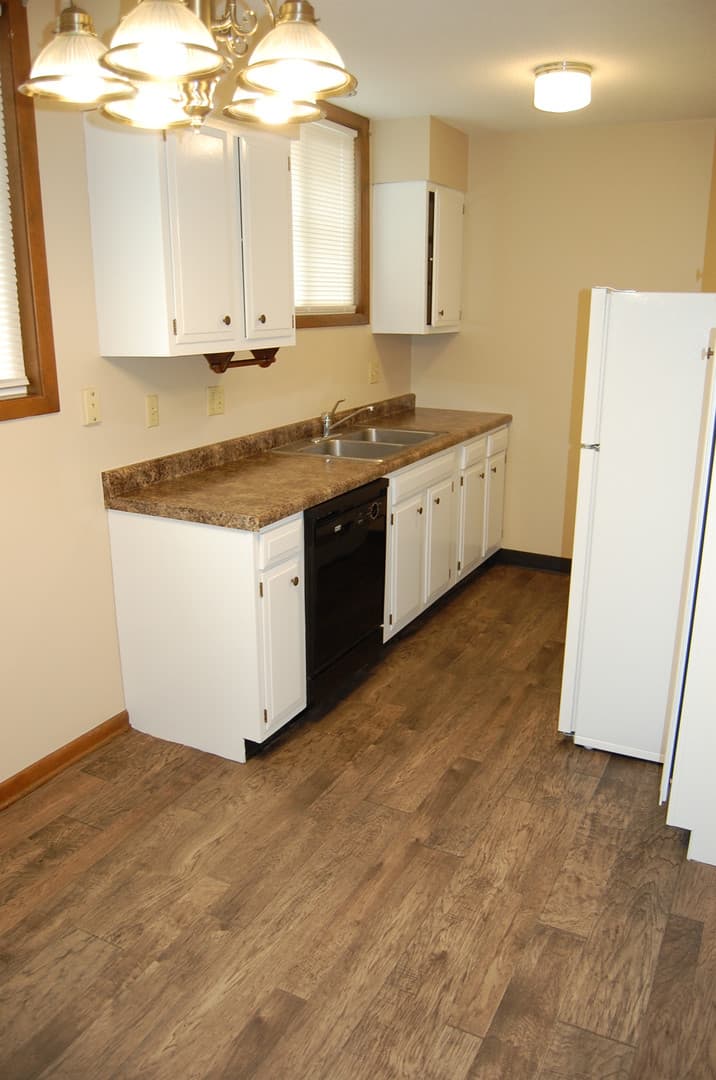 Lincoln Apartment: 401 N 57th St