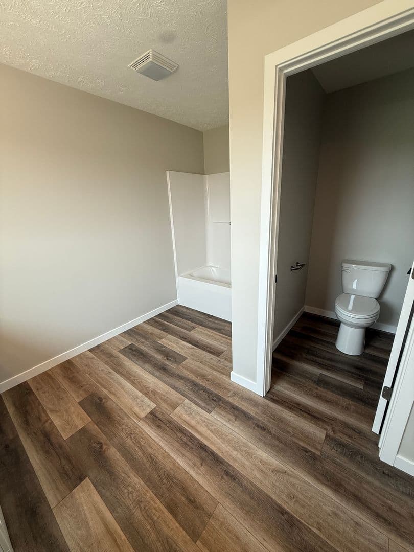 Grand Island House: 4209 Wilder Ave