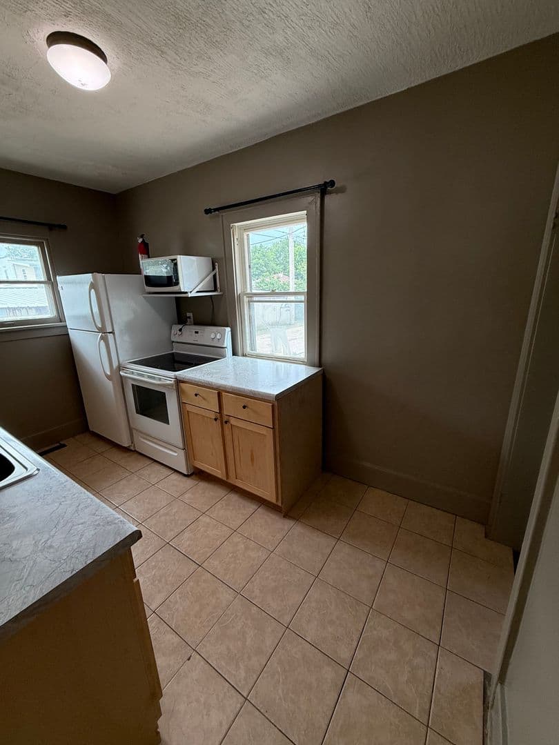 Grand Island House: 1514 N Wheeler