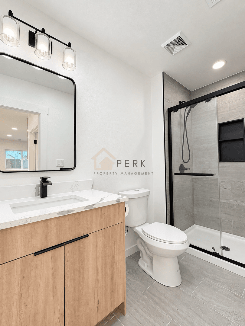 Kent Multiplex: 11005 SE 248th St