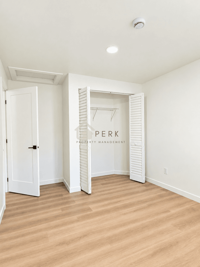 Kent Multiplex: 11005 SE 248th St