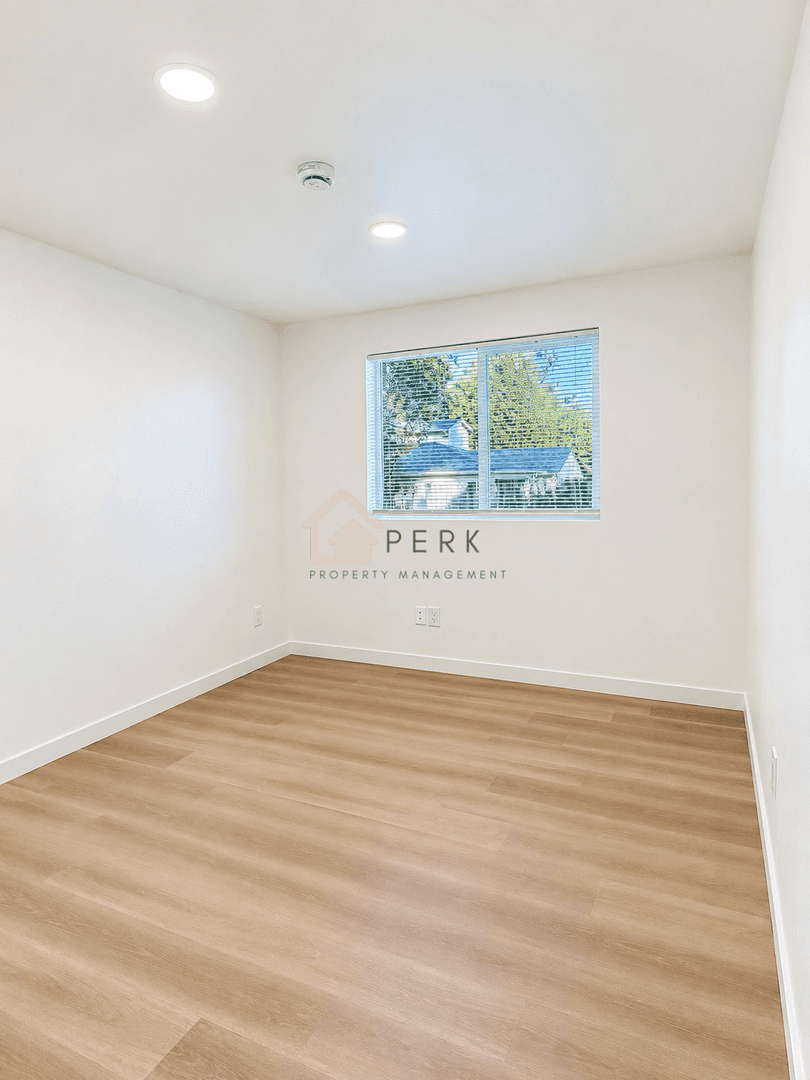Kent Multiplex: 11005 SE 248th St