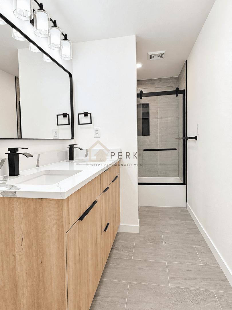 Kent Multiplex: 11005 SE 248th St