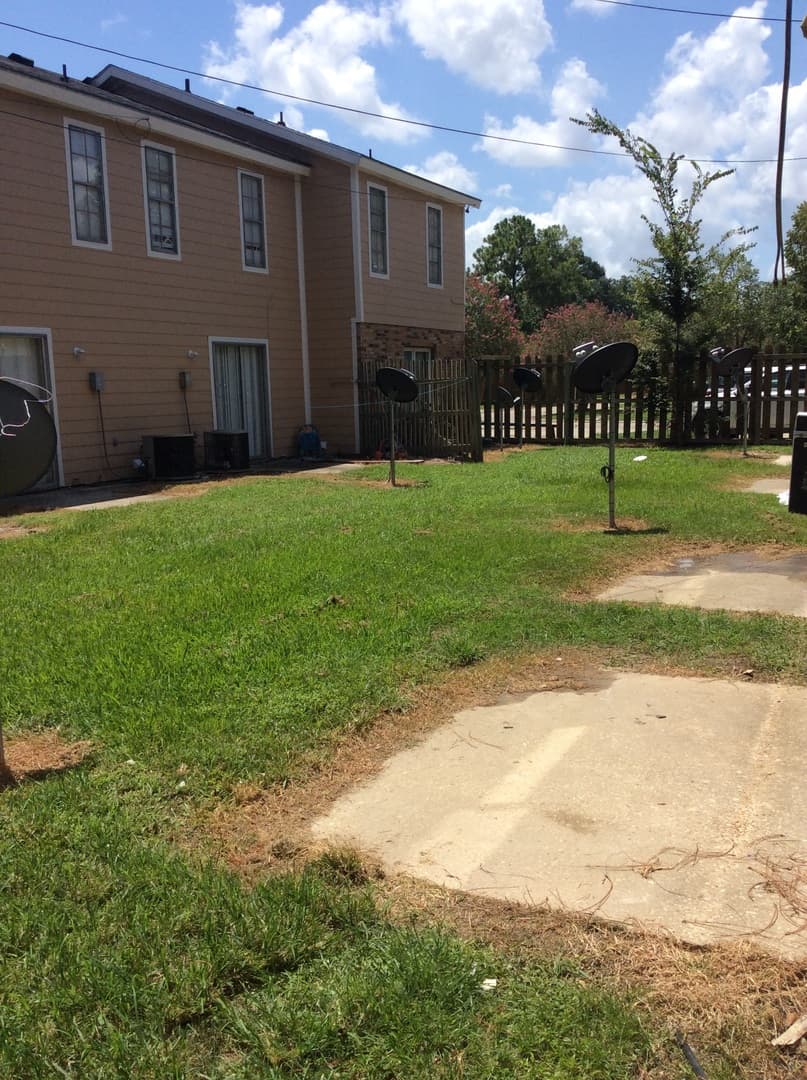 BATON ROUGE Apartment: 8747 GRANITE DR