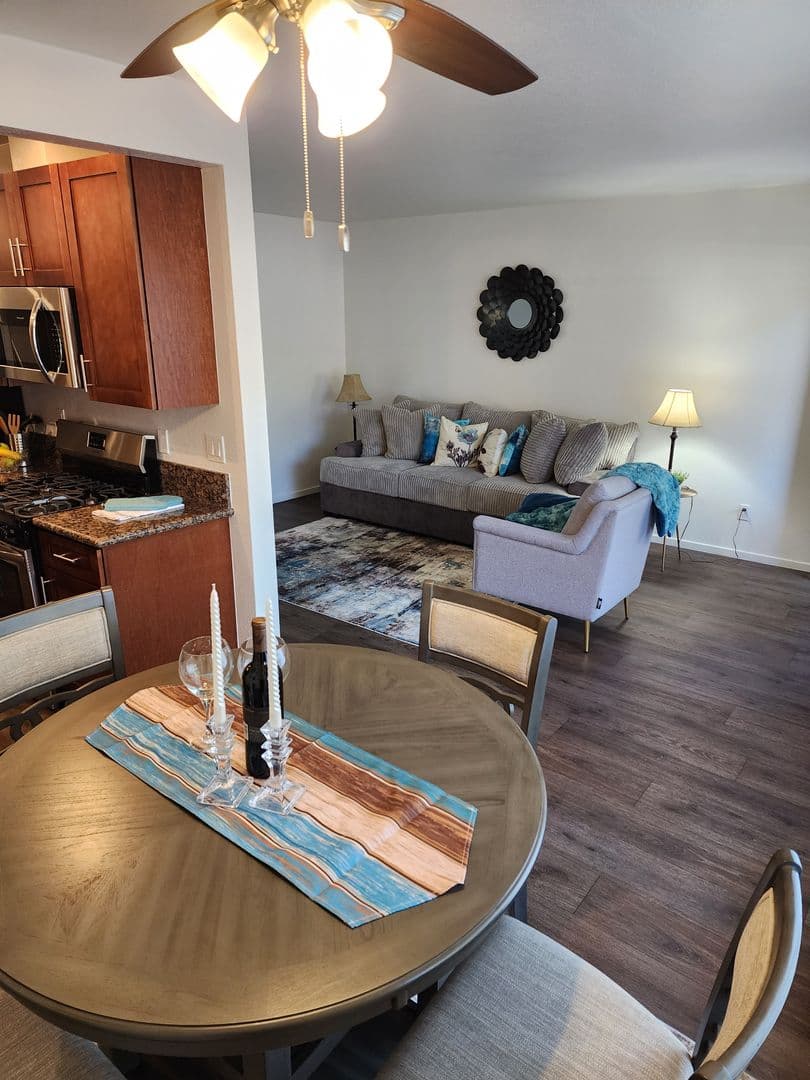 El Cajon Apartment: 1110-1140 Petree Street