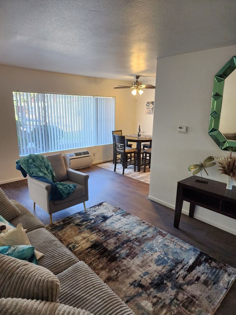 El Cajon Apartment: 1110-1140 Petree Street