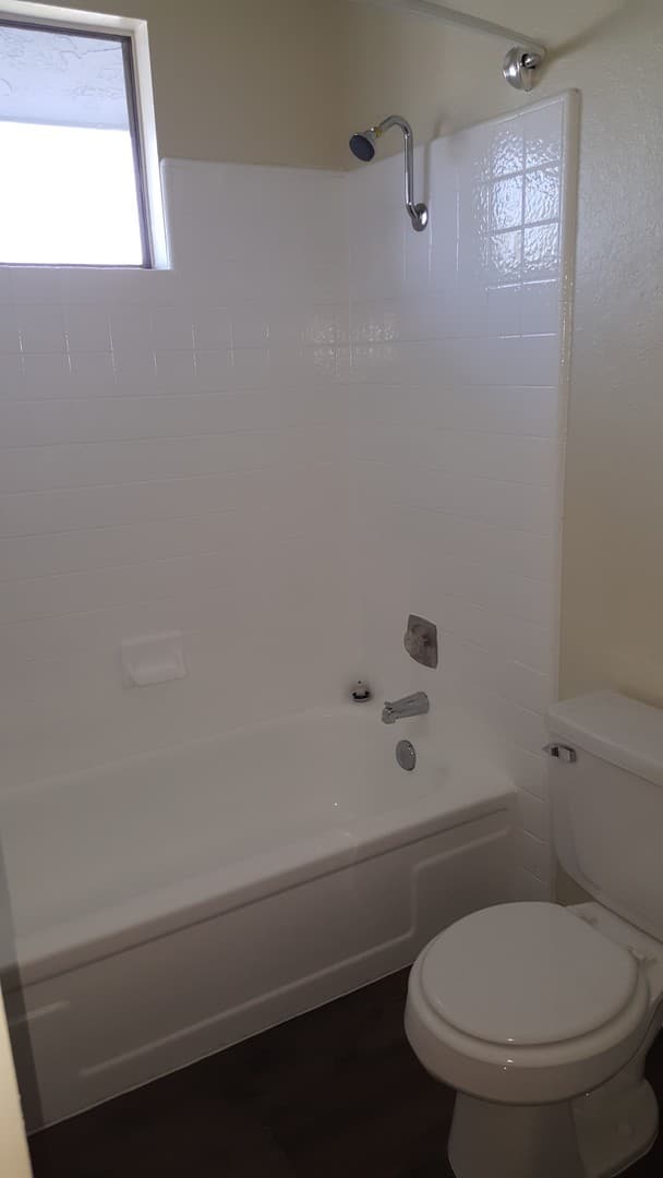 El Cajon Apartment: 1110-1140 Petree Street