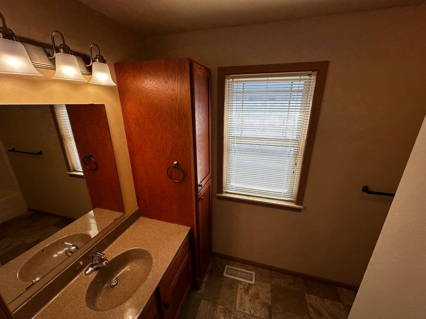 Buffalo Apartment: The Willows