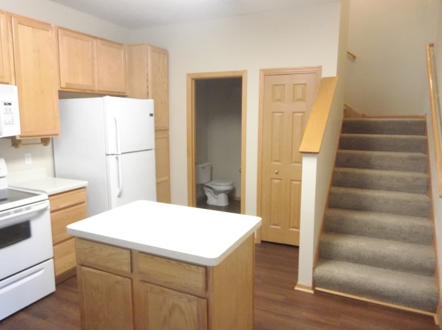 Buffalo House: 851 Willow Glen Court
