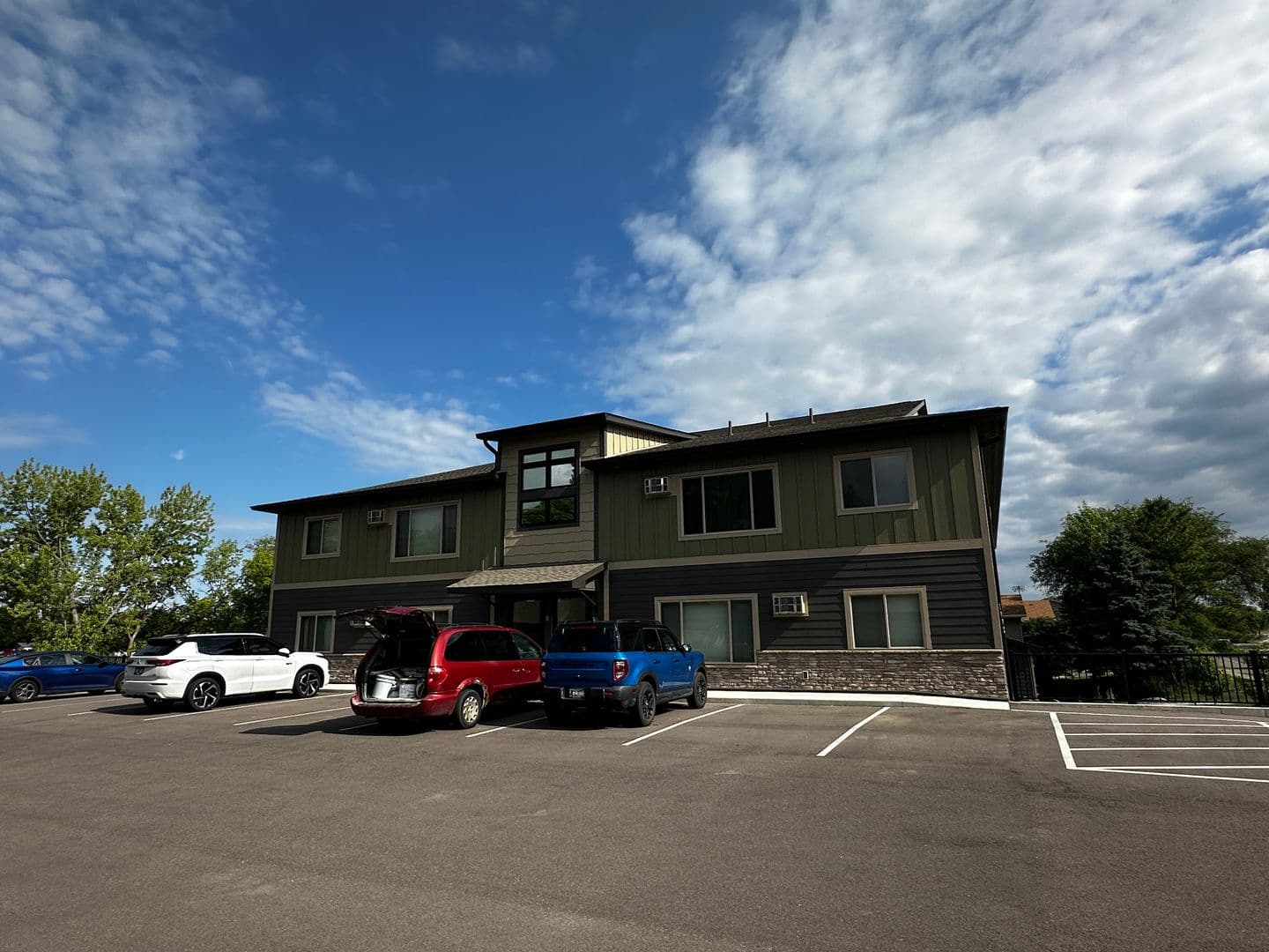 Buffalo Apartment: 1009 3rd Ave NE