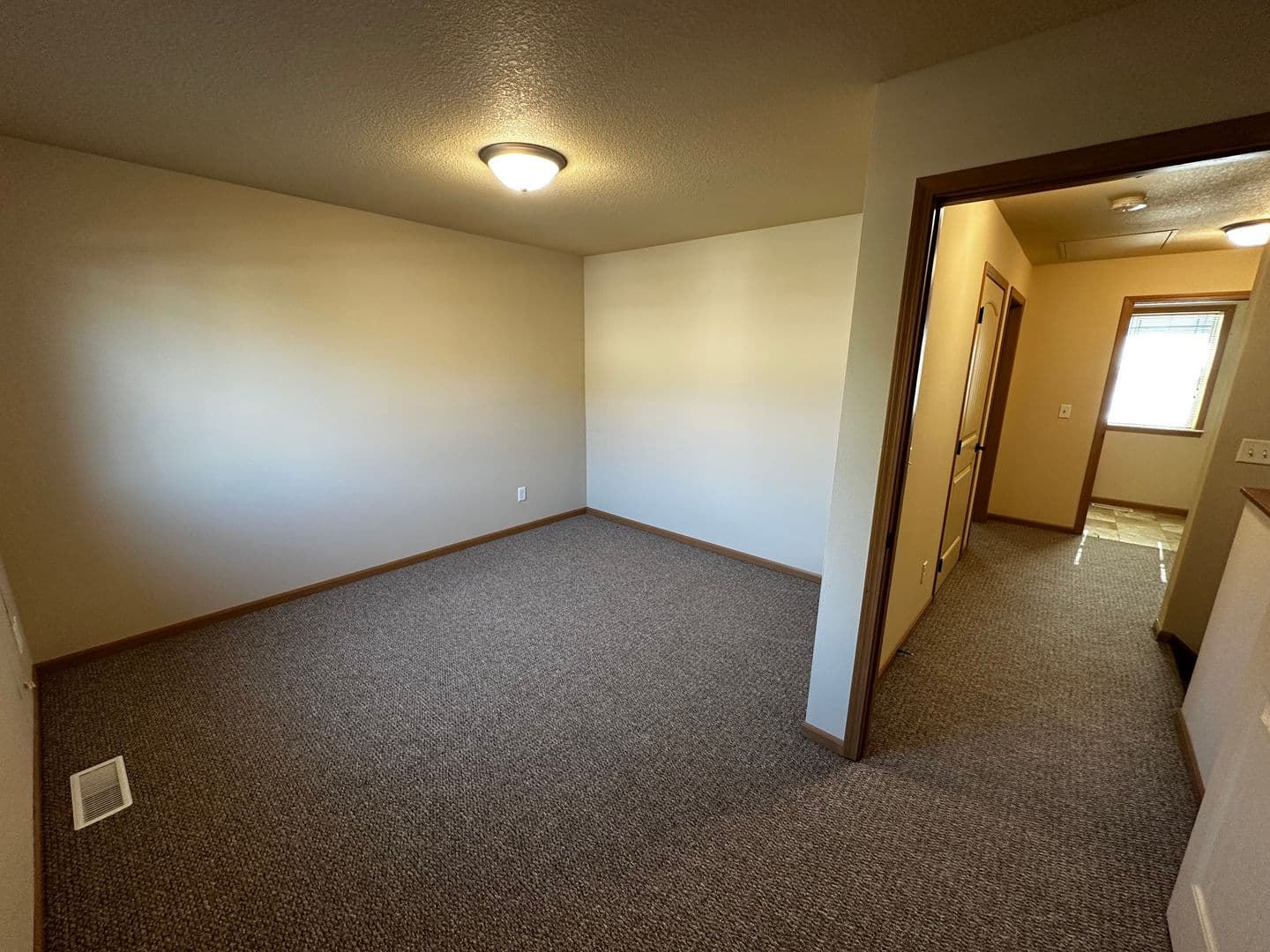 Buffalo Apartment: The Willows